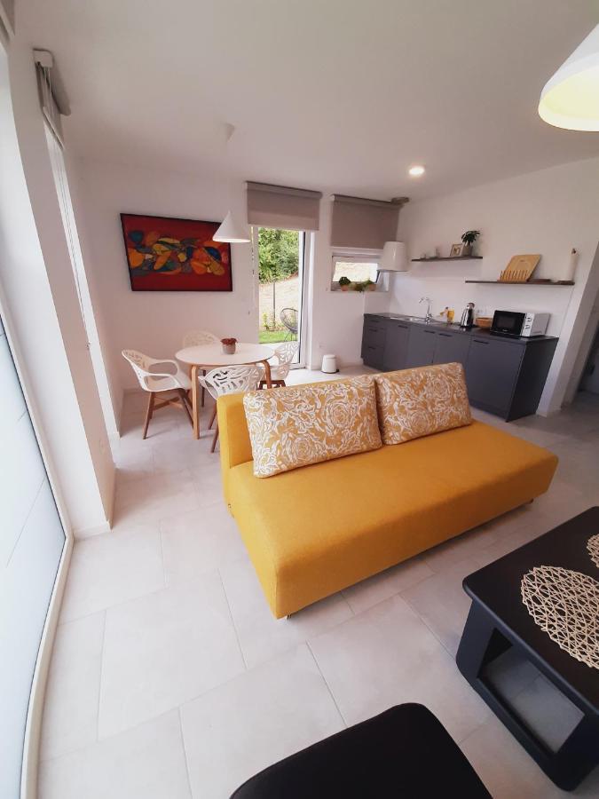 Green Bee Apartment Lesce  Luaran gambar